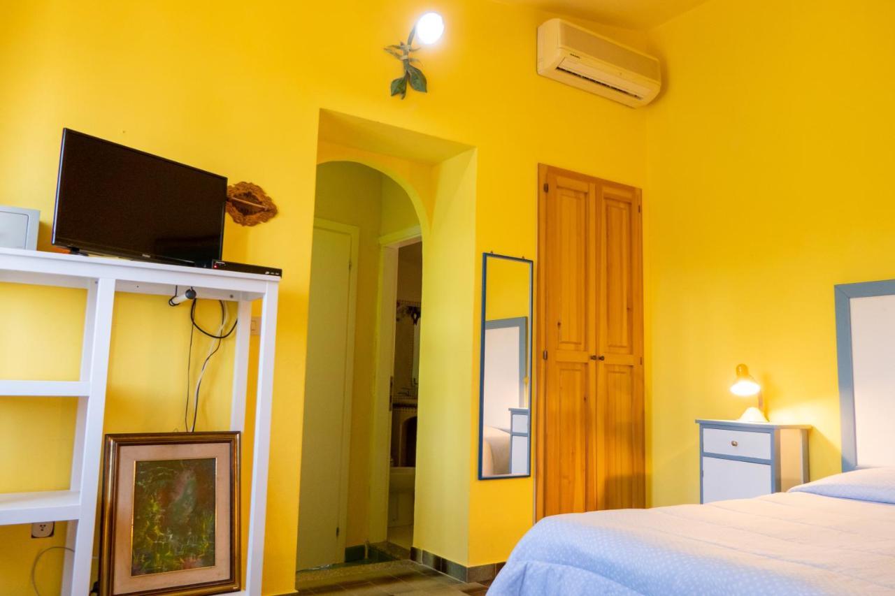 Giglio Di Mare Bed & Breakfast Cala Liberotto